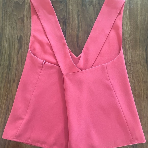 Club Monaco - Picture 4 of 5